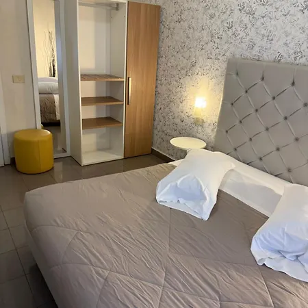 New H Marte 81 Hotell Milano
