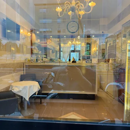 New H Marte 81 Hotell