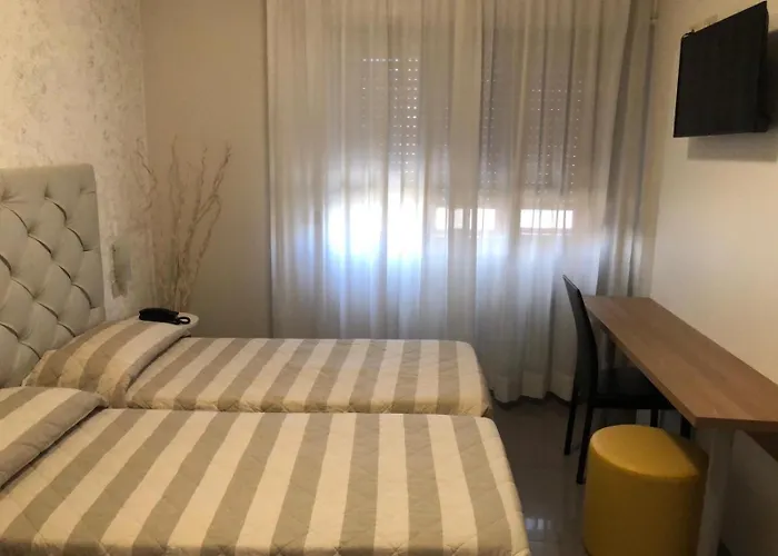 New H Marte 81 Milão